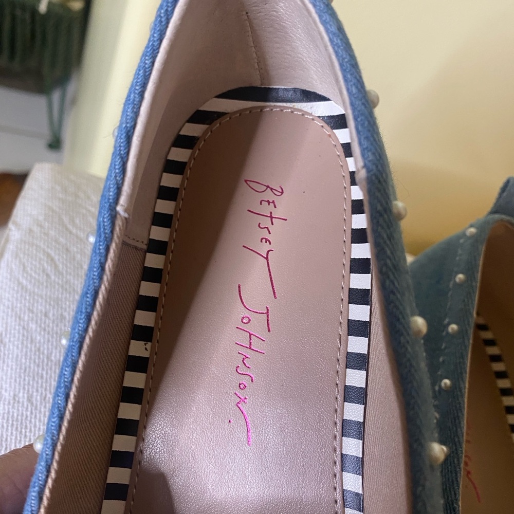 Betsy Johnson’s denim rhinestone, pearls, and studded loafers 9M - Picture 4 of 10